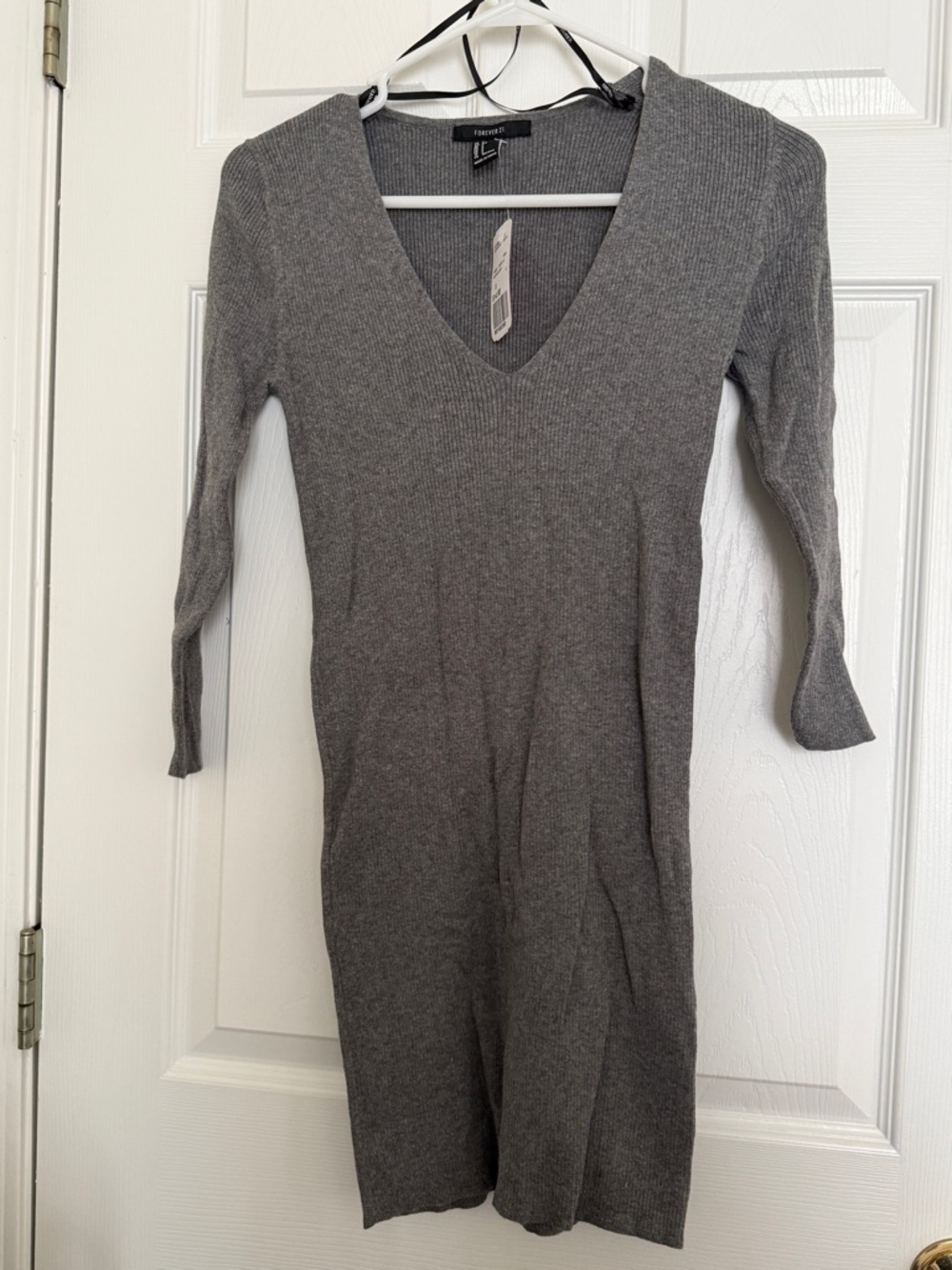 Forever 21 Gray Ribbed Long Sleeve V-Neck Dress